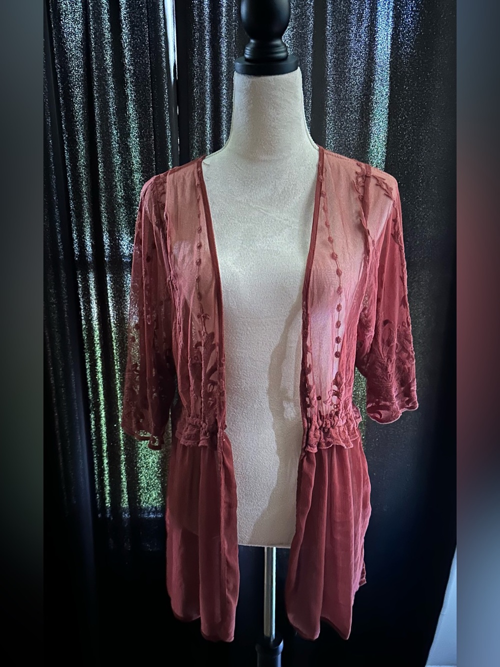 ELF Sheer Lace-Trim Kimono in Dusty Rose